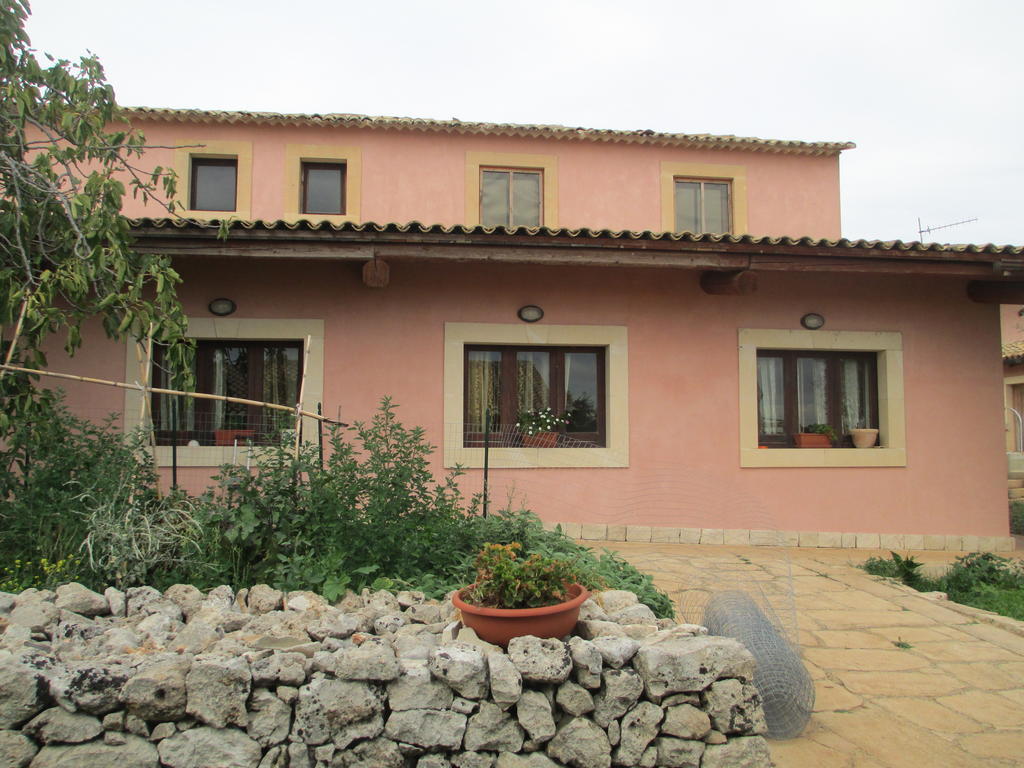 Le Mangiatoie Del Re Giordano Villa Avola Kültér fotó